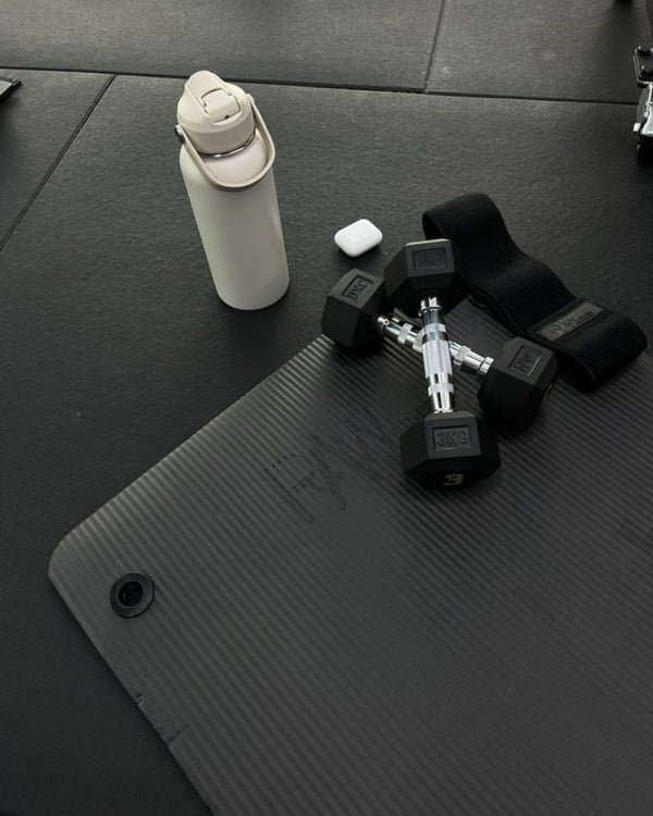 ACCESSORIES AND TOOLS